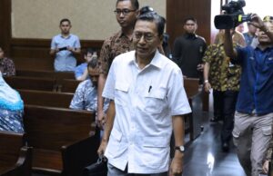 Boediono Di Periksa KPK Terkait Kasus Bank Century Boediono Di Periksa KPK Terkait Kasus Bank Century