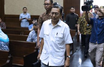 Boediono Di Periksa KPK Terkait Kasus Bank Century Boediono Di Periksa KPK Terkait Kasus Bank Century