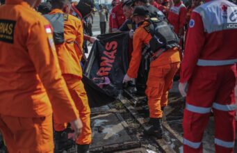 KNKT Menyebut Ada Ketidaksesuaian Data Kru Kabin di Lion Air Jatuh di Karawang KNKT Menyebut Ada Ketidaksesuaian Data Kru Kabin di Lion Air Jatuh di Karawang