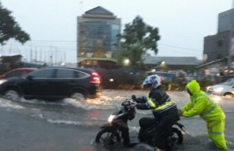 Anggaran Rp 20 Miliar untuk Penanganan Banjir di Pekanbaru Tidak Cukup Anggaran Rp 20 Miliar untuk Penanganan Banjir di Pekanbaru Tidak Cukup