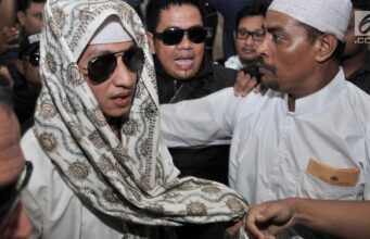 Bahar bin Smith Sudah Tersangka, tapi Tak Ditahan Bahar bin Smith Sudah Tersangka, tapi Tak Ditahan