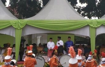 Jalannya Pawai Ta’aruf MTQ Riau, Di Saksikan Langsung Oleh Gubernur Riau, Walikota dan Bupati se Riau Saksikan Jalannya Pawai Ta'aruf MTQ Riau, Di Saksikan Langsung Oleh Gubernur Riau, Walikota dan Bupati se Riau Saksikan