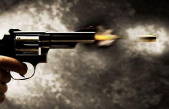 TNI-Polri Langsung Sisir Lokasi Penembakan 31 Pekerja Trans Papua TNI-Polri Langsung Sisir Lokasi Penembakan 31 Pekerja Trans Papua