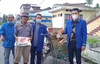 Dua Dekade Demokrat, DPC Partai Demokrat Rohil Bagikan Sembako ke Masyarakat