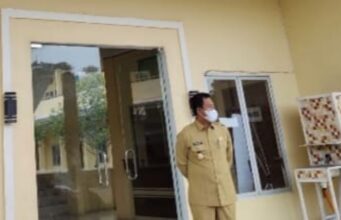 Kembali Sidak ke Dinsos, Wabup H. Sulaiman: Kedisiplinan Masih Kurang Wabup H Sulaiman Kedisiplinan Masih Kurang