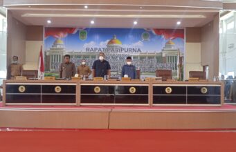 Wabup H. Sulaiman Hadiri Sidang Paripurna Terhadap Ranperda Himne dan Mars Rokan Hilir