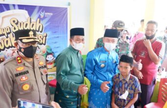 Bupati dan Wabup Rohil Tinjau Vaksinasi Di SDN 00I Bagan Kota