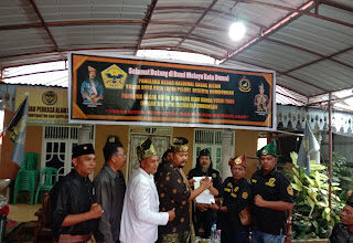 Dato’ Hamka Terima Mandat Sebagai Panglima Pasukan Adat Gagak Hitam Kota Dumai