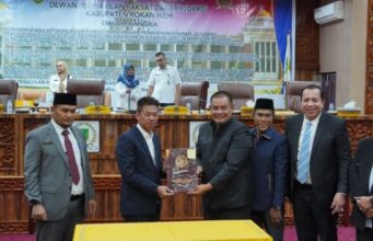 DPRD Rohil Sahkan Perda Pemilihan Penghulu