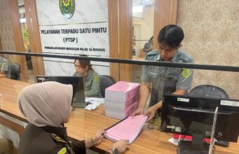 Tersangka Dugaan Korupsi Penyimpangan Penetapan Harga Jual Pasir Laut Takalar 2020 Dilimpahkan ke Pengadilan Tipikor