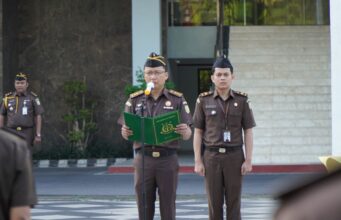 Kordinator Bidang Datun Kejati Riau Menjadi Pembina Apel Pagi