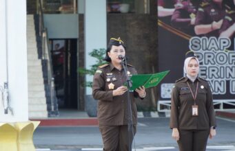Asisten Pengawasan Kejaksaan Tinggi Riau Pimpin Apel Kerja Pagi