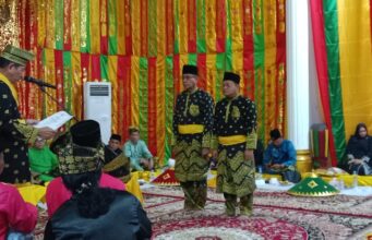 Pengurus MKA dan DPH LAMR Rohil Resmi Dikukuhkan, Ini Harapan Bupati Afrizal Sintong