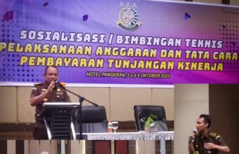 Asbin Kejati Riau Buka Sosialisasi Bimtek Pelaksanaan Anggaran dan Tata Cara Pembayaran Tunjangan Kinerja