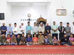 Usai Berikan Tausyiah Agama, Wabup H. Sulaiman Jadi Imam Sholat tarawih di Masjid An-Nur di Kepenghuluan Bagan Jawa Pesisir