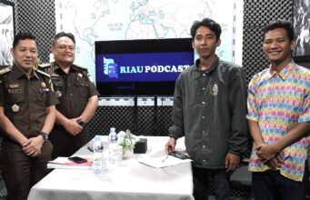 Koordinator Bidang Perdata dan Tata Usaha Negara Kejati Riau Jadi Narasumber dalam Acara Podcast Riau Park TV