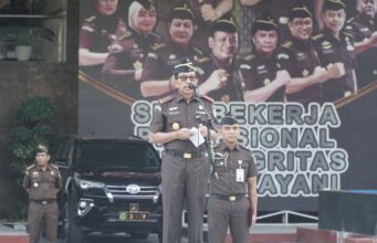 Kajati Riau Pimpin Upacara Peringati HUT Persaja Ke-73