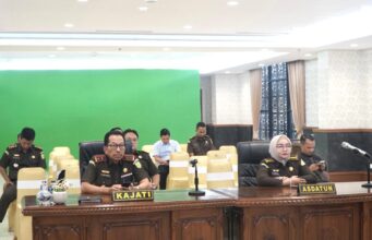 Kajati Riau Ikuti Seminar Nasional Dies Natalis Fakultas Hukum Universitas Jenderal Soedirman Ke-43 Secara Virtual