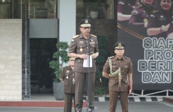 Kepala Kejaksaan Tinggi Riau Pimpin Upacara Peringati Hari Lahir Pancasila Tahun 2024