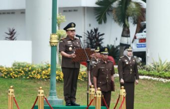 Wakil Jaksa Agung Dr. Sunarta Memimpin Upacara Peringatan Hari Lahir Pancasila 1 Juni 2024 Bertemakan “Pancasila Jiwa Pemersatu Bangsa Menuju Indonesia Emas 2045”