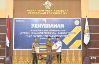 Basiran Nur Efendi Hadiri Penyerahan Laporan Hasil Pemeriksaan Keuangan Daerah