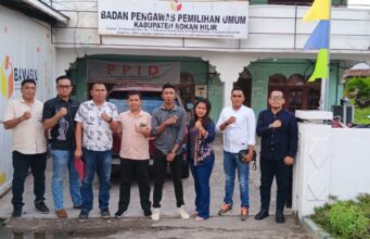 Diduga Dukung Calon Incumbent, Tiga Pj Penghulu di Pujud Dilaporkan ke Bawaslu Rohil