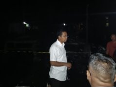 Calon Wakil Bupati Rohil Jhony Charles Sambangi Keluarga Korban Kebakaran di Kecamatan Rantau Kopar
