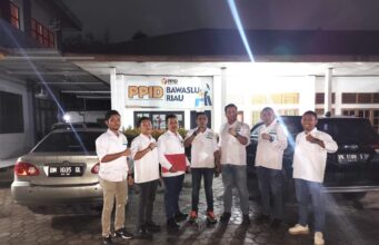 Tim Hukum BiJaK Laporkan Tim Asset ke Bawaslu Riau dan Penyidik Gakkumdu Polda Riau