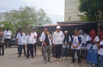Relawan BiJaK Bermarwah Blusukan ke Pasar Sungai Bakau Kampanyekan Jargon BiJaK