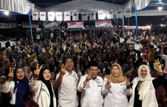 Tumpah Ruah, Dukungan Warga untuk Paslon H Bistamam-Jhony Charles di Simpang Benar