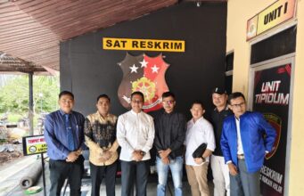 Dugaan Fitnah, Wabup Jhony Charles Penuhi Panggilan Polisi