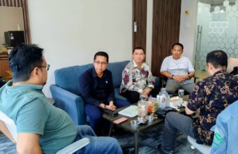 Wujudkan Sekolah Unggulan Garuda, Wabup Rohil Jhony Charles Jemput Bola ke Kemendikbud