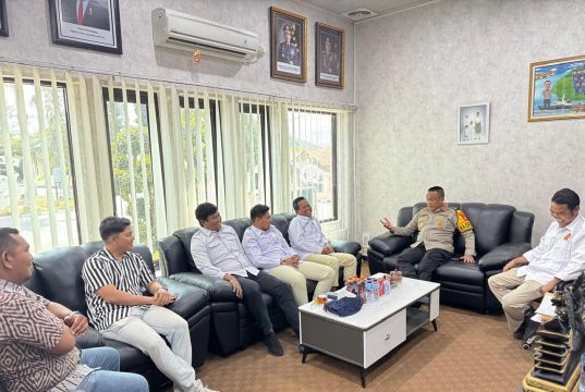 DPC Gerindra Rohil Silahturahmi ke Polres Rohil dalam Rangka HUT Partai Gerindra ke-18