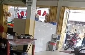 Viral! Belatung Ditemukan dalam Rendang Ayam, Rumah Makan di Bagansiapiapi Mendadak Tutup